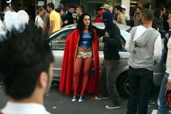 פורים בתל- אביב, 2007 (הגדל)