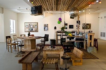 האגף, תמונת הצבה, 2012 (הגדל)