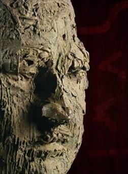 Zvi Lachman, Self Portrait: My Mother, 2008-9, Bronze and iron,68x50x53 cm (Detail)